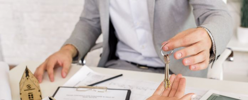 DreamHouse Realty cover