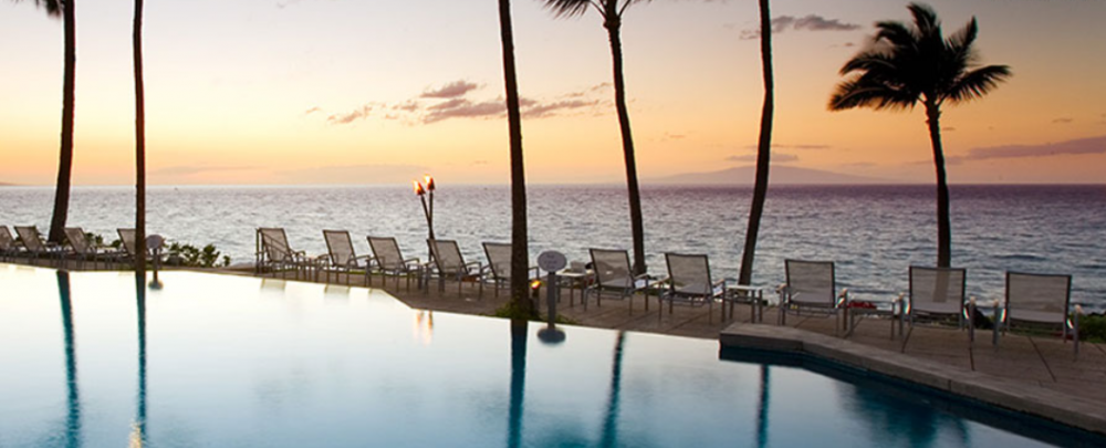 Paradise Travel LLC cover
