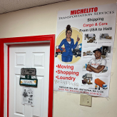 Mickelito Moving services logo